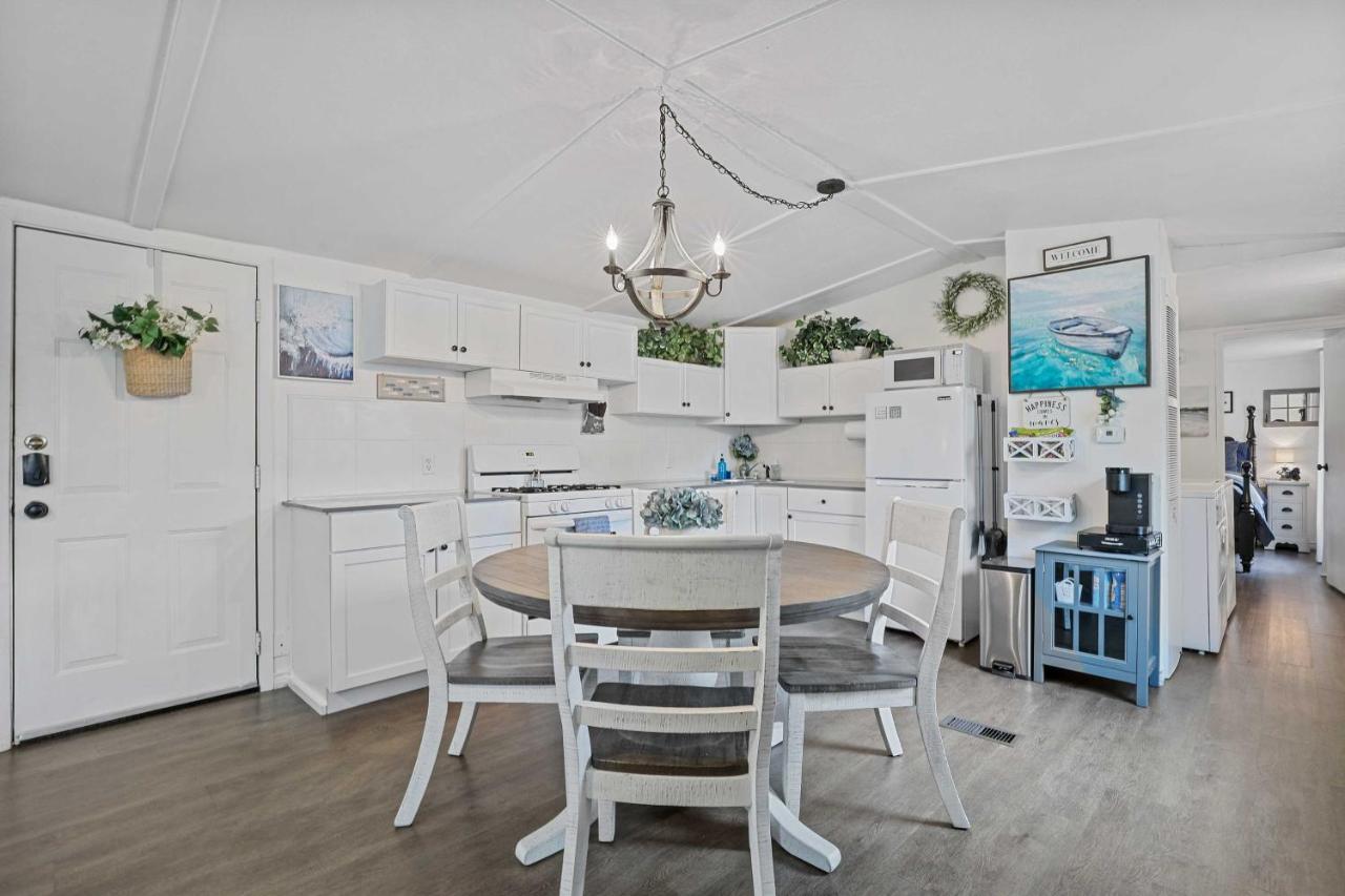 Pet-Friendly Lake Dallas Home Near Lewisville Lake Luaran gambar