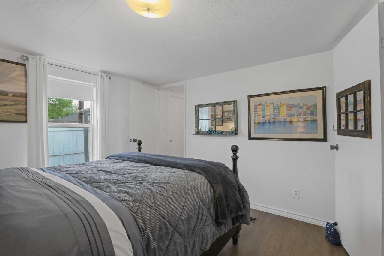 Pet-Friendly Lake Dallas Home Near Lewisville Lake Luaran gambar
